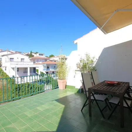 Apartamento Atico Con Gran Terraza, Barbacoa Y Cerca De La Playa - - Hisp-228-556 *